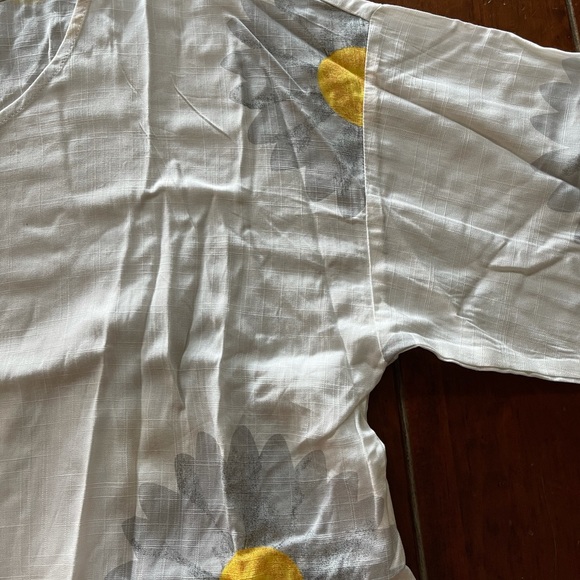 EMERY ROSE DROP SHOULDER FLORAL TOP - Picture 7 of 7